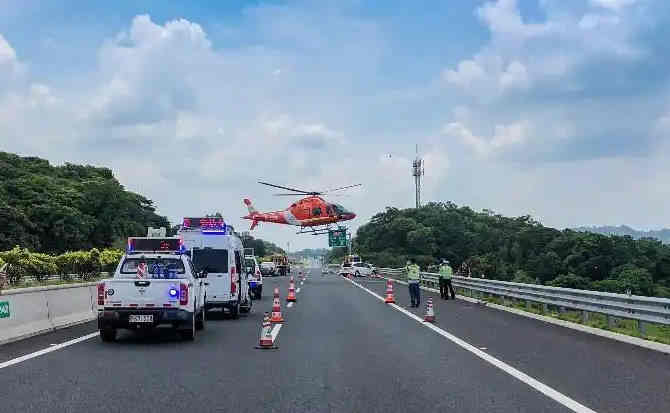 高陵区高速公路汽车救援案例